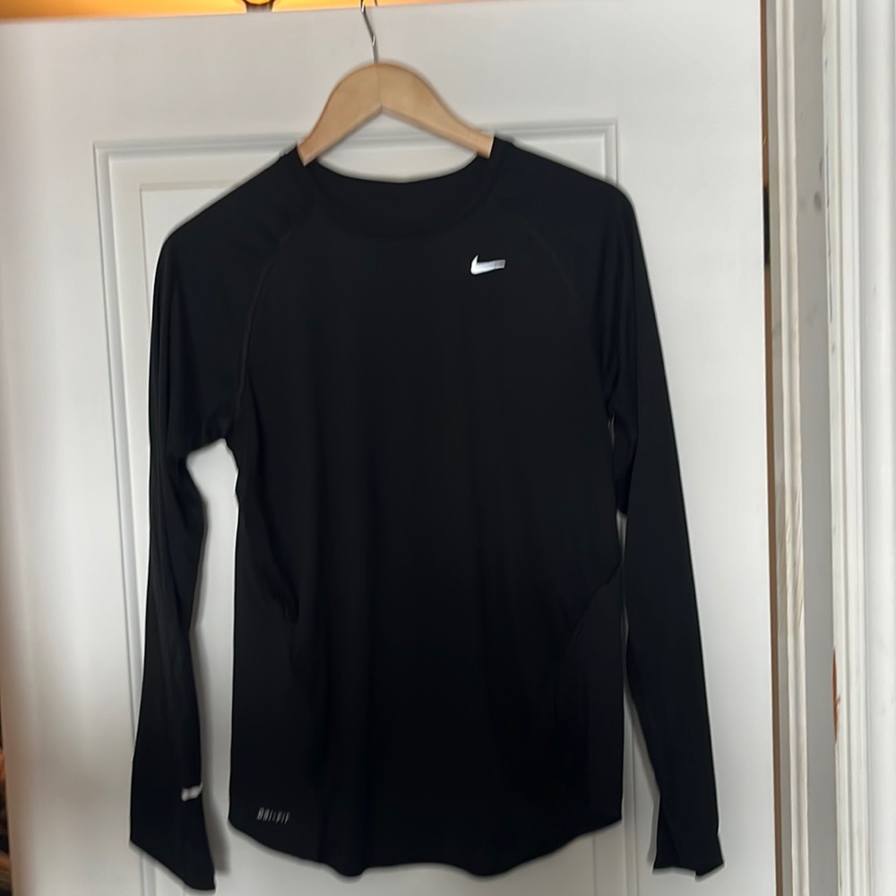 Nike dry fit long sleeved top